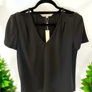 New Trina Turk Black V-Neck Women's Top med with tags!